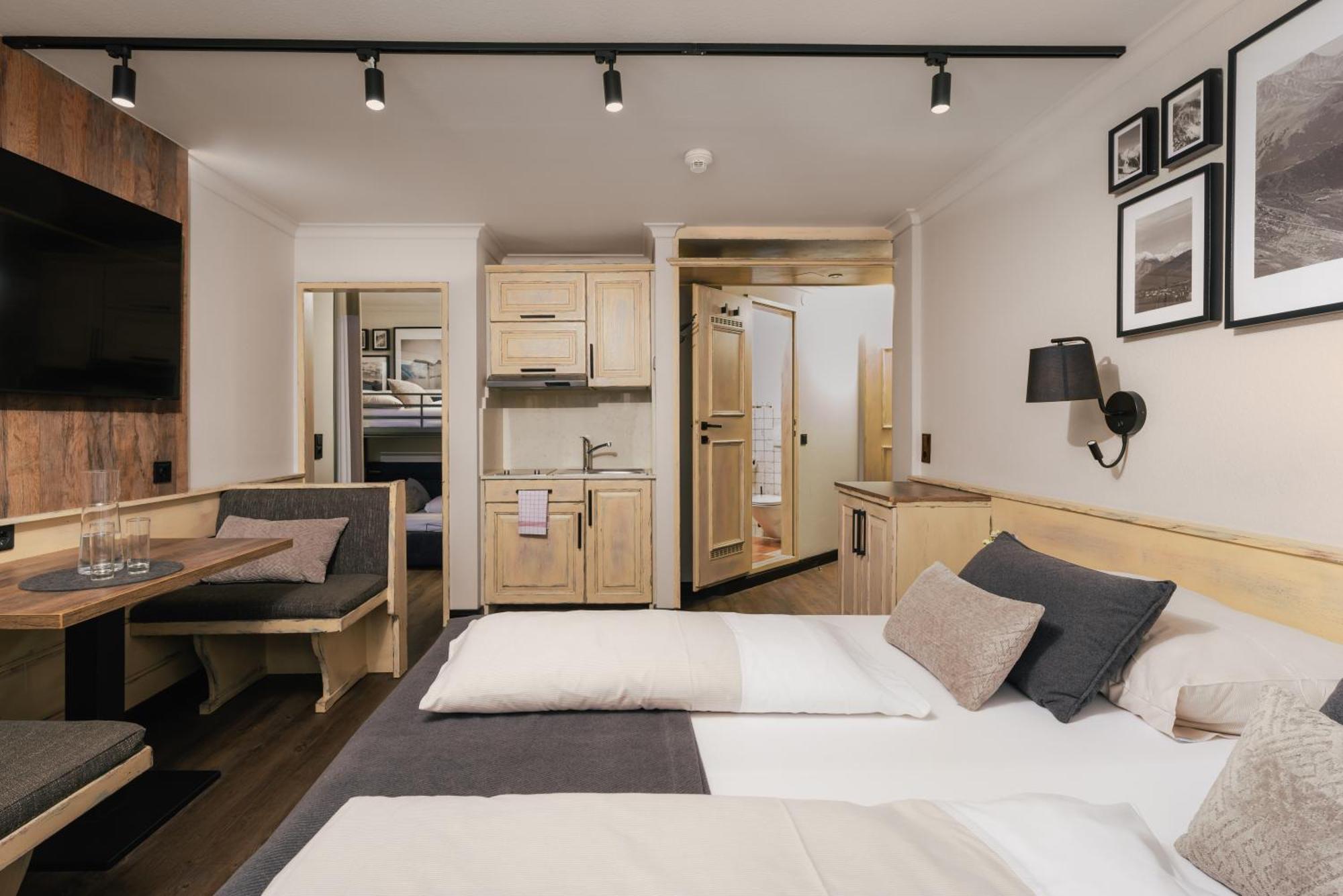 Mondi Hotel アクサムス エクステリア 写真