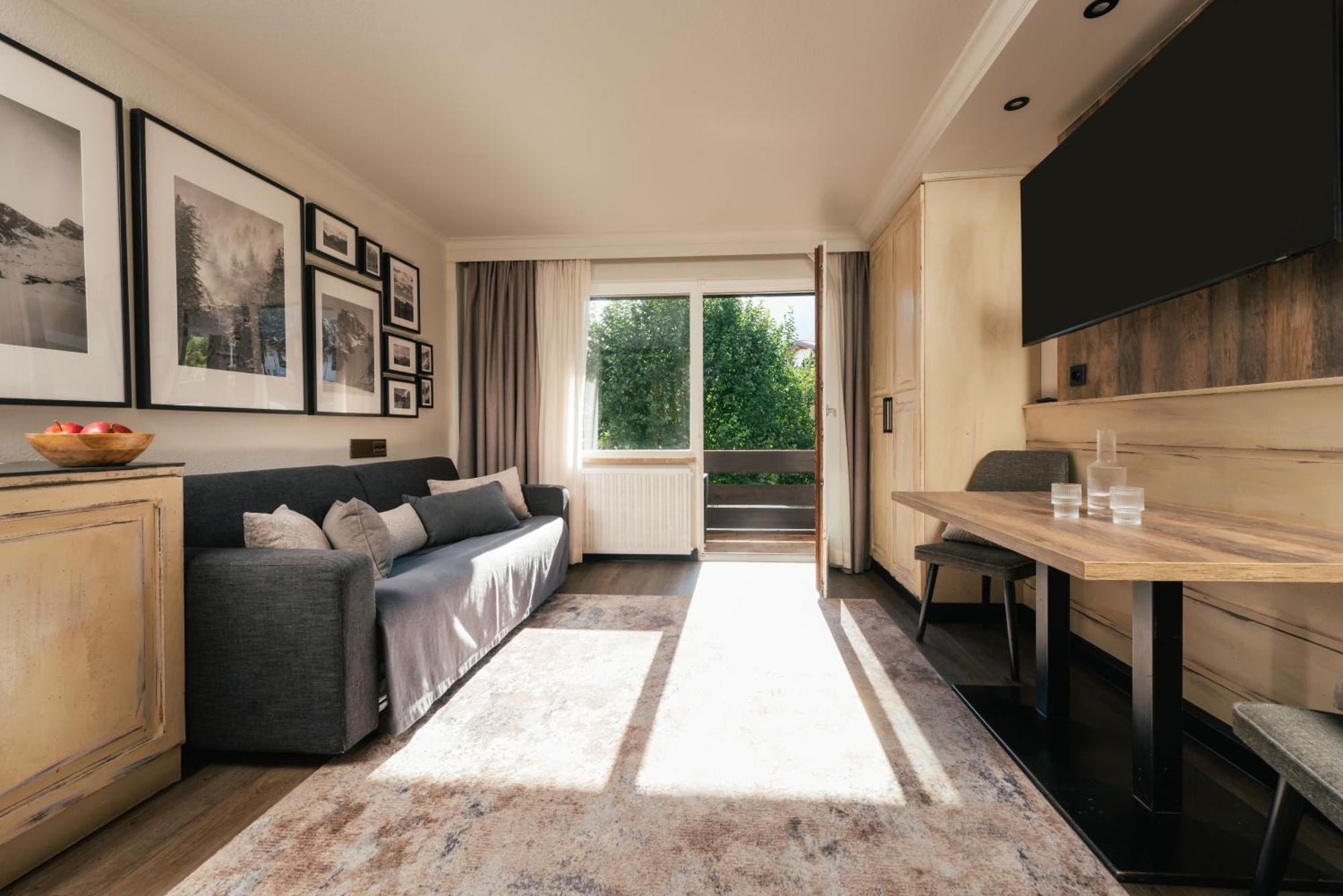 Mondi Hotel アクサムス エクステリア 写真